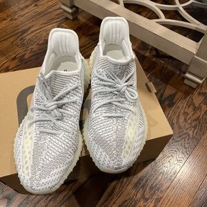 MENS YEEZY BOOST 350 V2